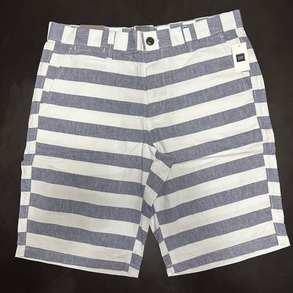 GAP 9” Vintage Striped Shorts - Picture 1 of 1